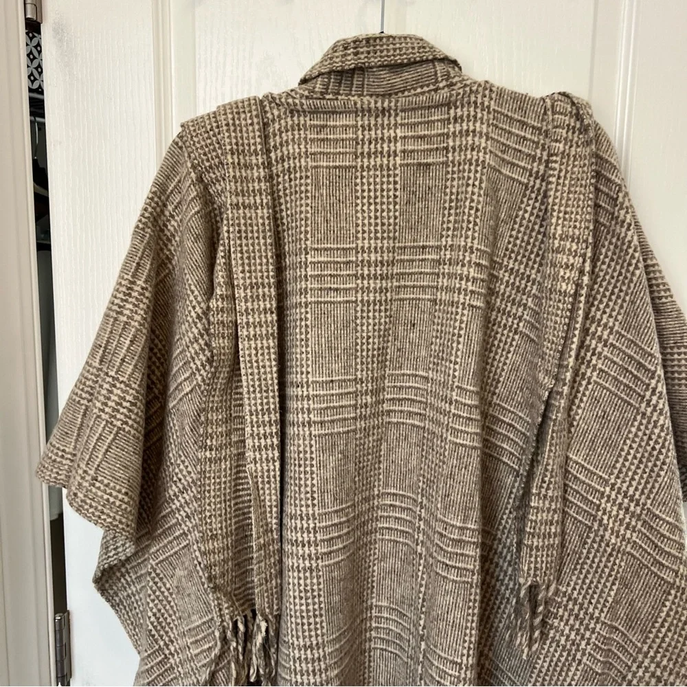 Beige Plaid Fringe Poncho built-in scarf one size pure wool